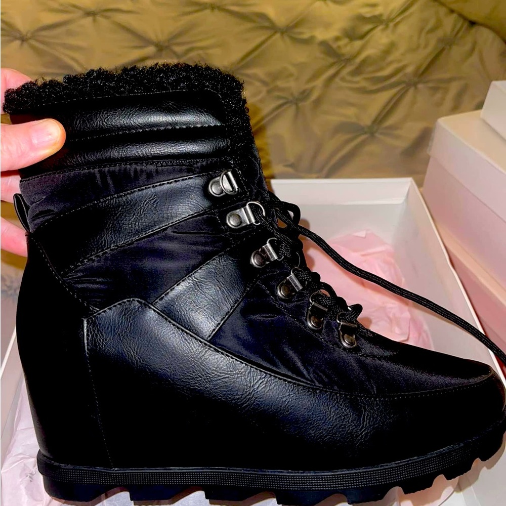 Brand new size 10 Booties